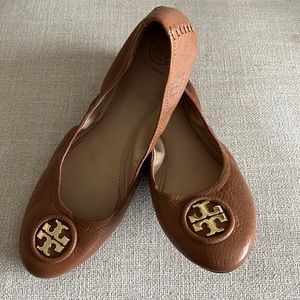 Tory Burch tan flats - size 9